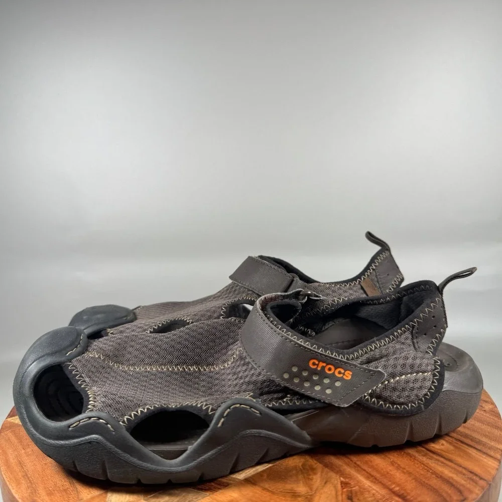 Crocs Swiftwater Mesh Sandal Mens 11 Espresso Black Water Shoes 15041